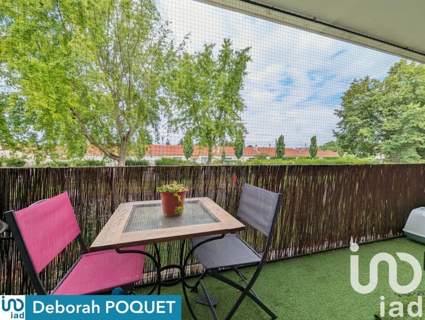 Appartement 3 pièces de 66 m² à Grigny (91350)