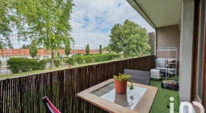 Apartment 3 rooms of 66 m² in Grigny (91350)