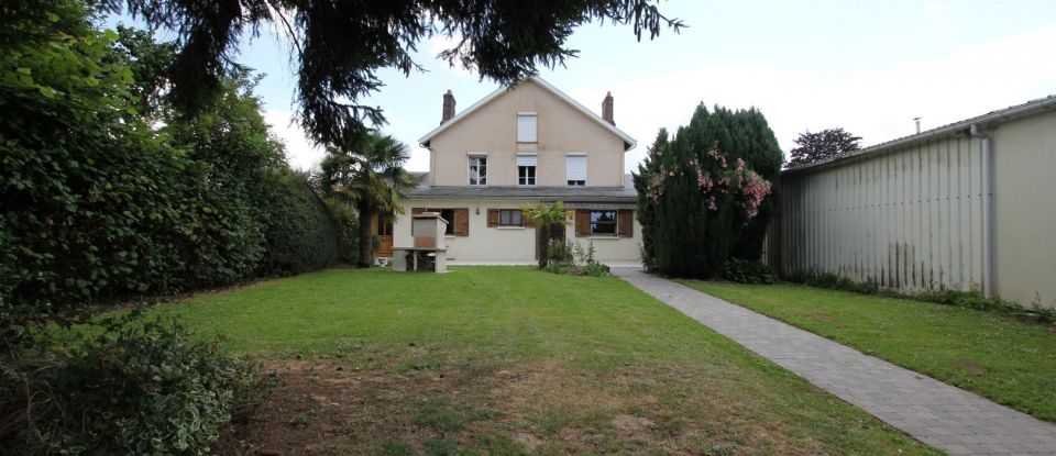 House 7 rooms of 182 m² in Villers-Bocage (80260)