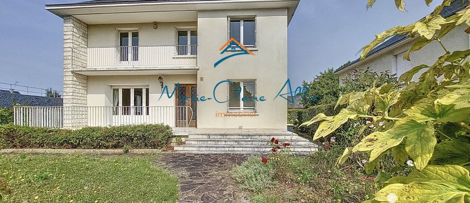 Maison 8 pièces de 194 m² à Mer (41500)