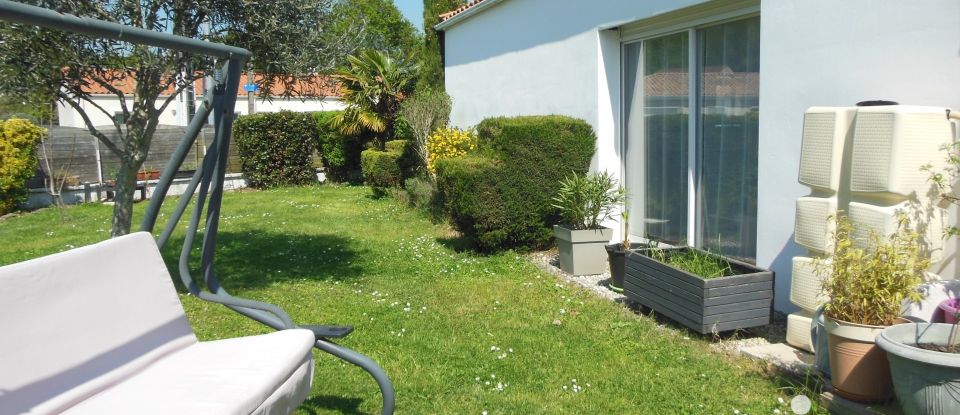 House 6 rooms of 117 m² in Royan (17200)