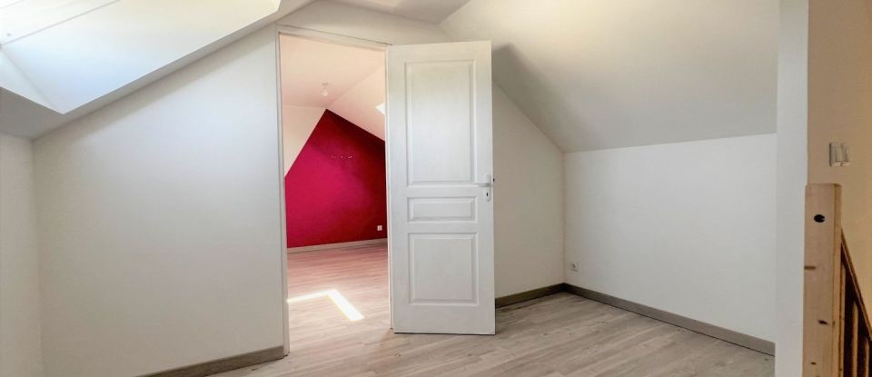 Maison 6 pièces de 110 m² à Grand Bourgtheroulde (27520)