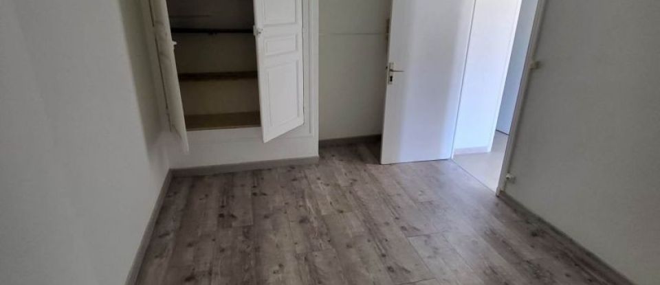 Apartment 4 rooms of 73 m² in Toulon (83200)