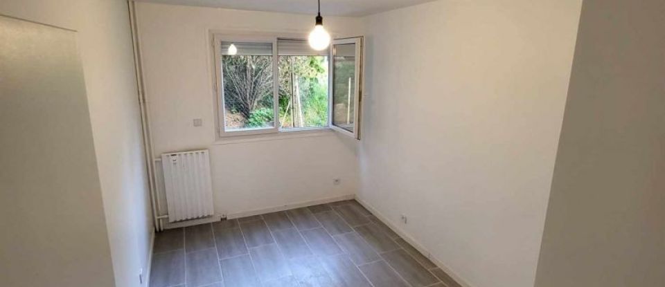 Apartment 3 rooms of 58 m² in Toulon (83200)