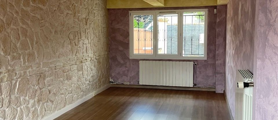 Maison traditionnelle 4 pièces de 85 m² à Viry-Châtillon (91170)