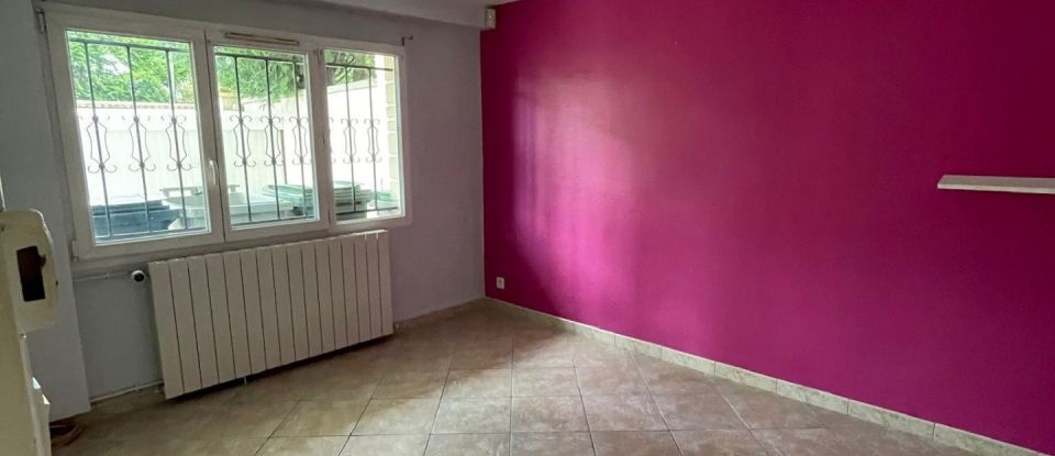 Maison traditionnelle 4 pièces de 85 m² à Viry-Châtillon (91170)