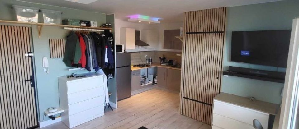 Studio 1 pièce de 24 m² à Toulon (83100)