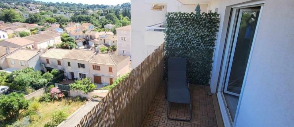 Studio 1 room of 24 m² in Toulon (83100)