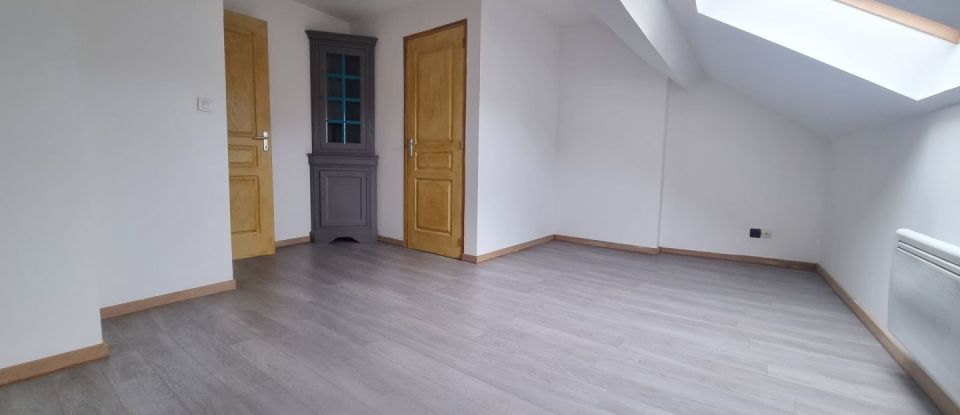 Maison 3 pièces de 46 m² à Floing (08200)