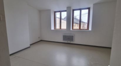 Maison 3 pièces de 46 m² à Floing (08200)