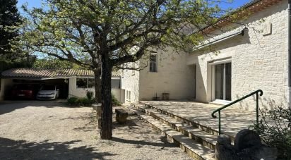 Maison 7 pièces de 115 m² à Villeneuve-lès-Avignon (30400)