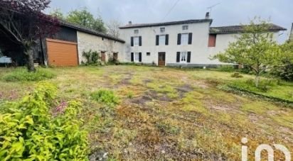 Maison de campagne 5 pièces de 180 m² à - (16700)