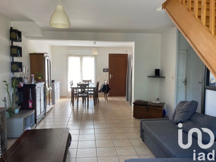 Town house 4 rooms of 100 m² in Chanceaux-sur-Choisille (37390)