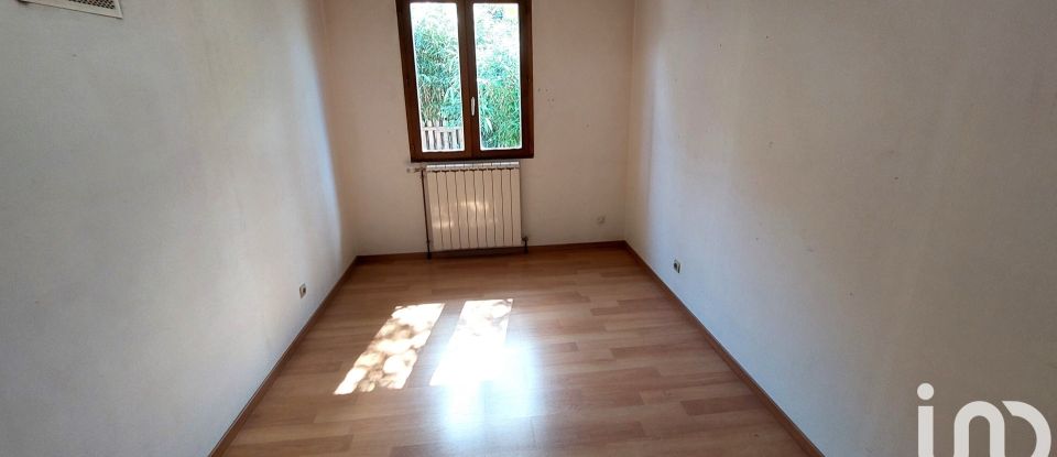 Pavilion 4 rooms of 86 m² in Serbonnes (89140)