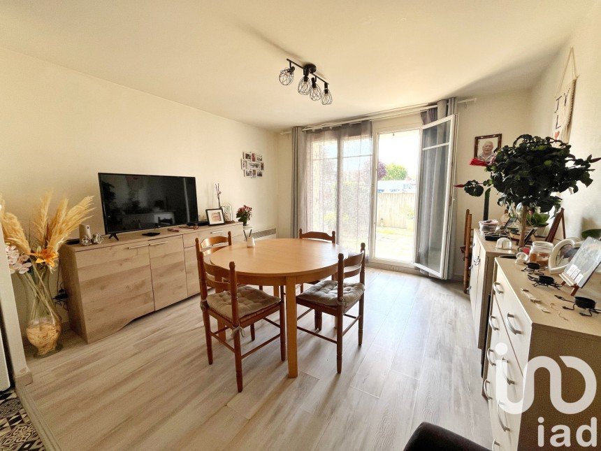 Apartment 3 rooms of 52 m² in Beauvais (60000)