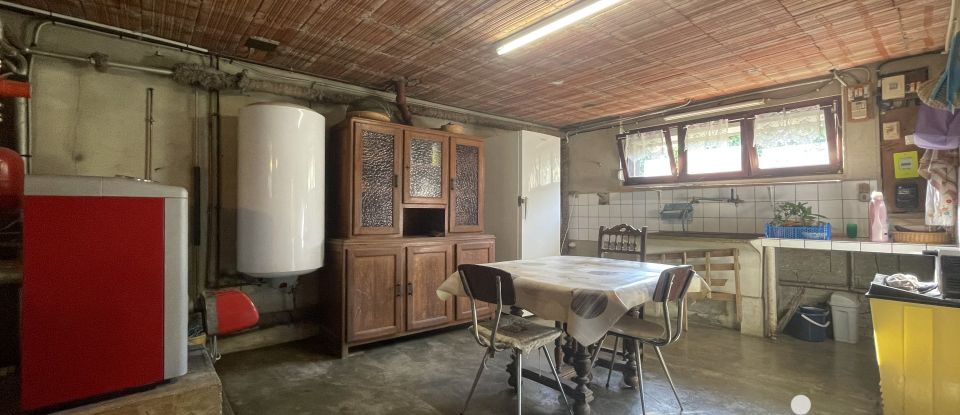 Maison 5 pièces de 115 m² à Autrecourt-et-Pourron (08210)