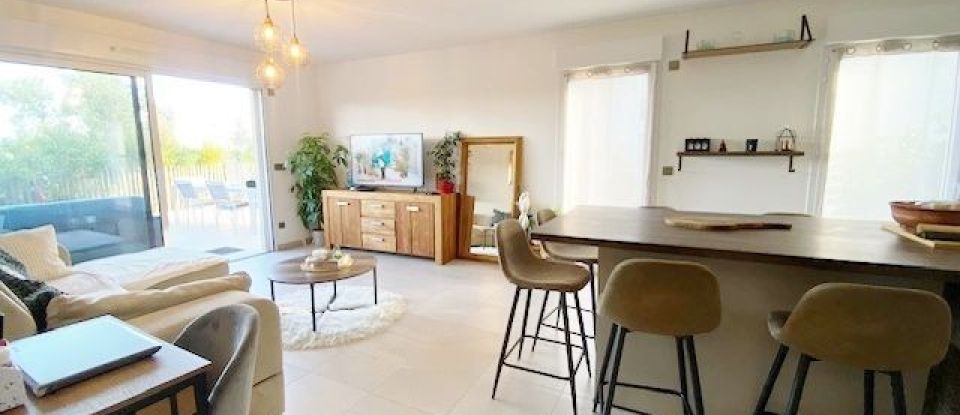 Apartment 3 rooms of 69 m² in Fréjus (83600)