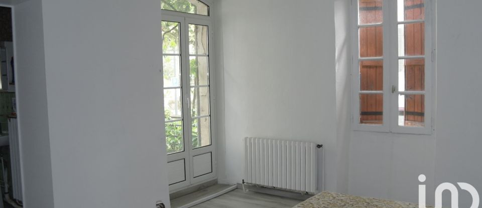 Building in Cazaubon (32150) of 340 m²