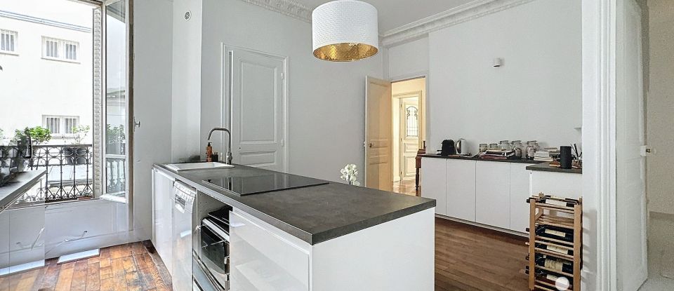 Appartement 4 pièces de 115 m² à Paris (75018)