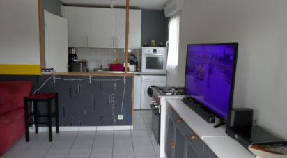 Apartment 3 rooms of 55 m² in Laon (02000)