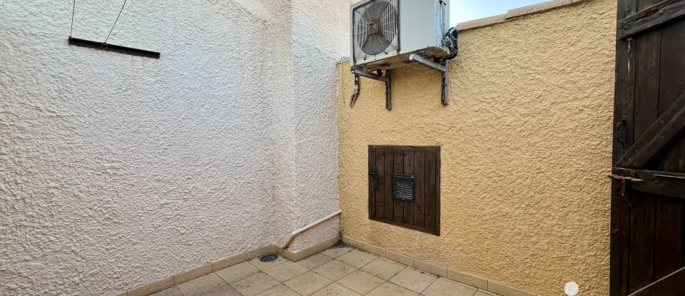 House 3 rooms of 74 m² in Port-la-Nouvelle (11210)