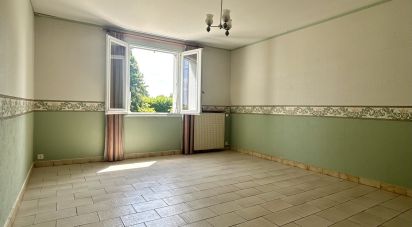 Longère 4 pièces de 98 m² à Loire-Authion (49250)