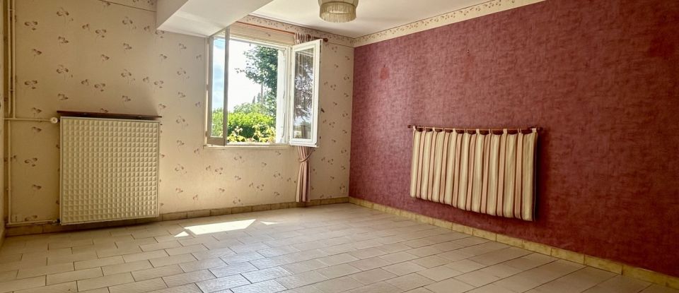 Longere 4 rooms of 98 m² in Loire-Authion (49250)