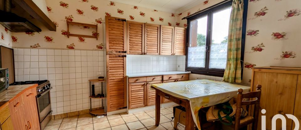 Maison traditionnelle 4 pièces de 75 m² à Crulai (61300)