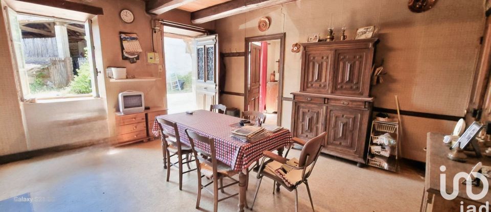 Maison de campagne 7 pièces de 97 m² à Chassagnes (43230)