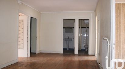 House 12 rooms of 200 m² in Pradelles (43420)