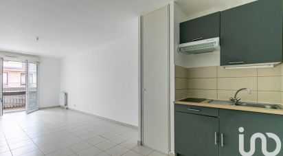 Apartment 1 room of 29 m² in Rosny-sous-Bois (93110)