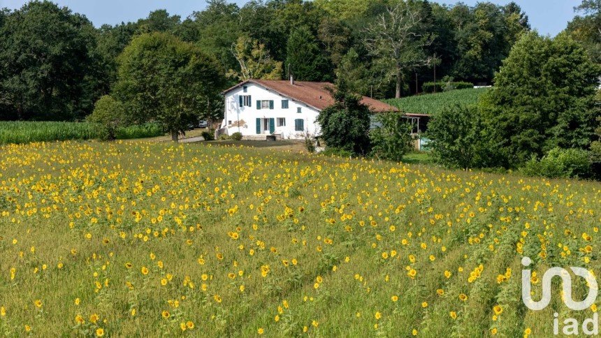 Maison de campagne 9 pièces de 200 m² à Saint-André-de-Seignanx (40390)