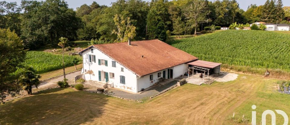 Country house 9 rooms of 200 m² in Saint-André-de-Seignanx (40390)