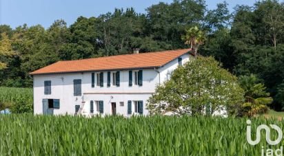 Country house 9 rooms of 200 m² in Saint-André-de-Seignanx (40390)