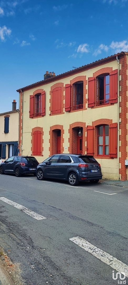 Maison 5 pièces de 180 m² à L'Herbergement (85260)