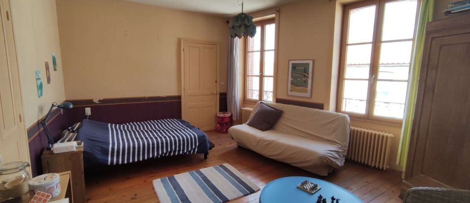 House 5 rooms of 180 m² in L'Herbergement (85260)