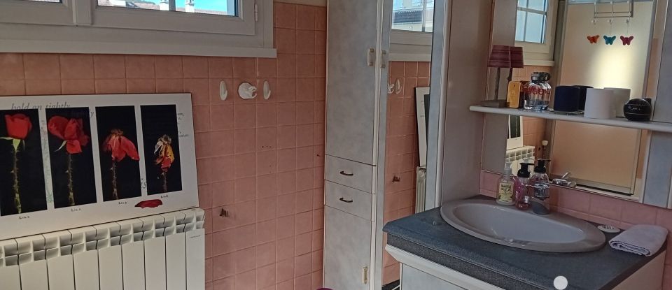 Maison traditionnelle 5 pièces de 140 m² à Dortan (01590)