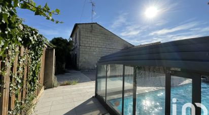 Maison 5 pièces de 135 m² à Arveyres (33500)