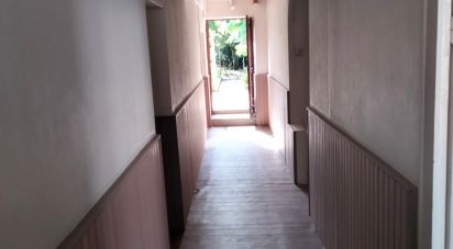 House 8 rooms of 195 m² in Pons (17800)