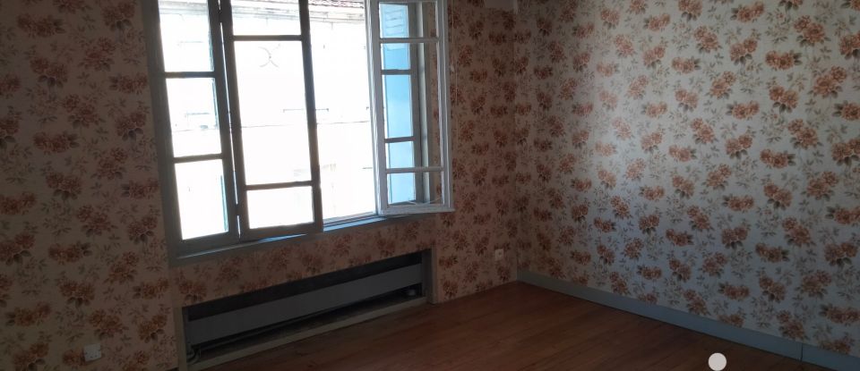 Maison 8 pièces de 195 m² à Pons (17800)