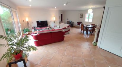 Maison 4 pièces de 130 m² à Chartres (28000)