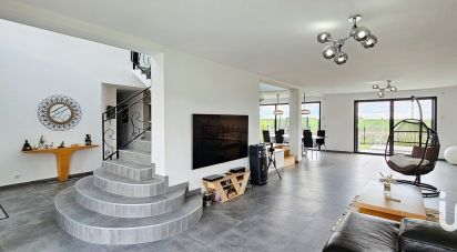 Architect house 10 rooms of 318 m² in Rouvres-Saint-Jean (45300)