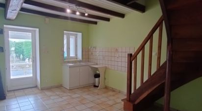 Village house 4 rooms of 100 m² in Saint-Martin-des-Noyers (85140)