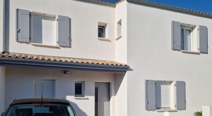 Maison traditionnelle 4 pièces de 130 m² à Dompierre-sur-Mer (17139)