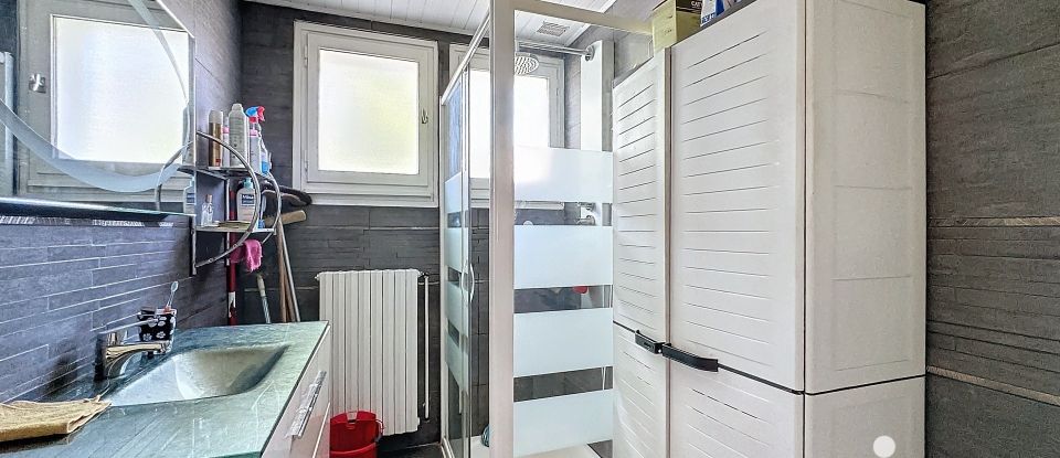 Maison 5 pièces de 183 m² à Cruseilles (74350)