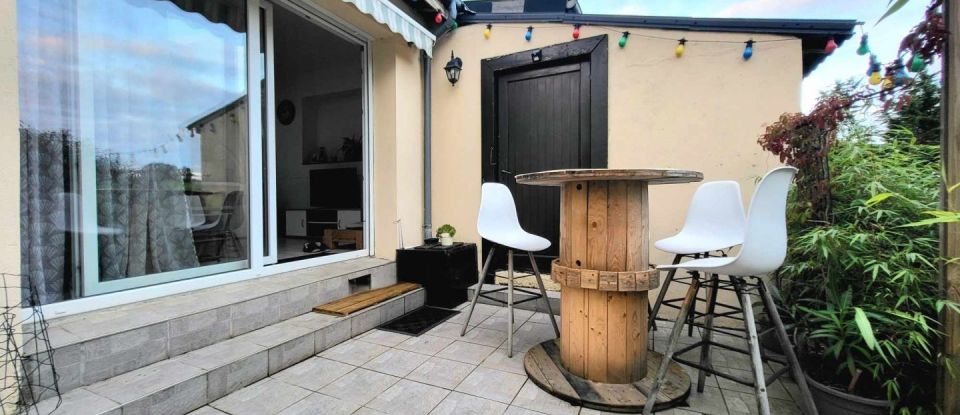 Village house 5 rooms of 120 m² in Illy (08200)