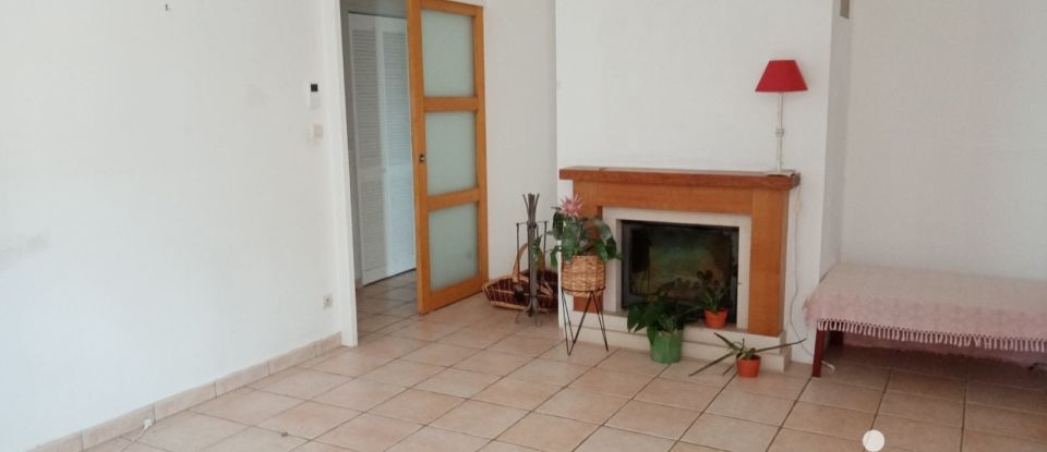 Traditional house 5 rooms of 93 m² in Montreuil-Bellay (49260)