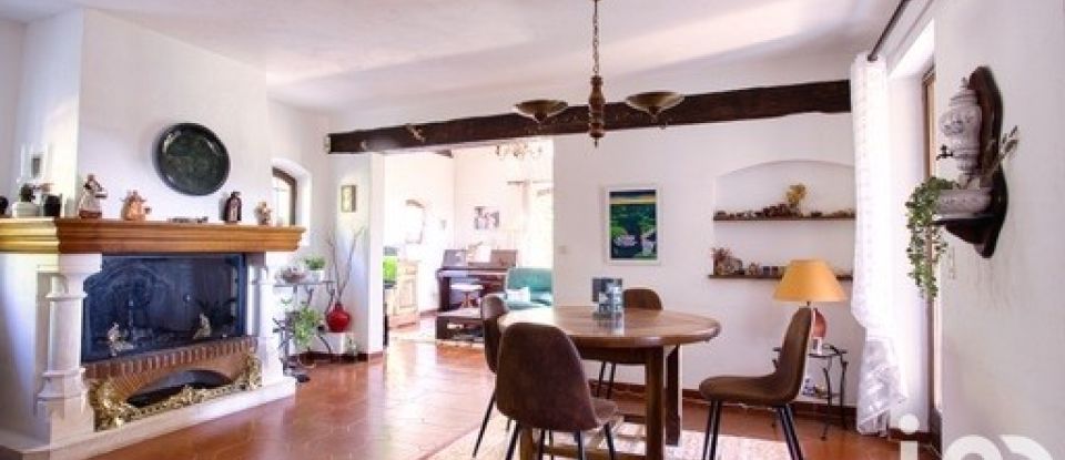 Traditional house 6 rooms of 143 m² in Les Adrets-de-l'Estérel (83600)