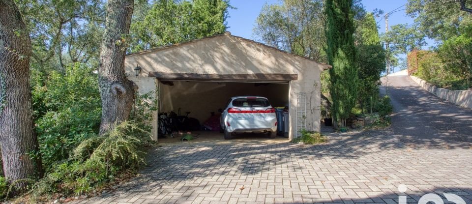 Traditional house 6 rooms of 143 m² in Les Adrets-de-l'Estérel (83600)