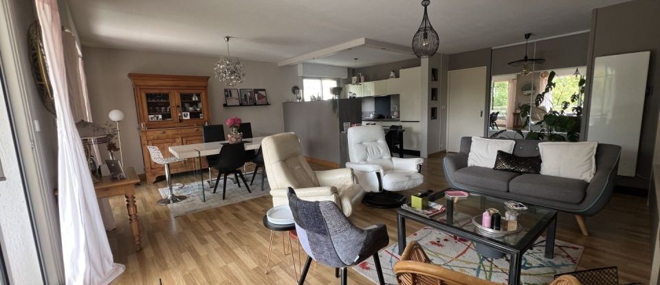 Appartement 5 pièces de 96 m² à Cholet (49300)